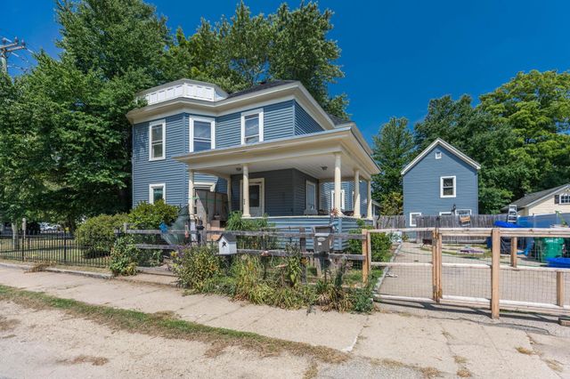 2 Pleasant Street, Rochester, NH 03867