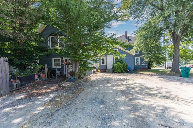 2 Pleasant Street, Rochester, NH 03867