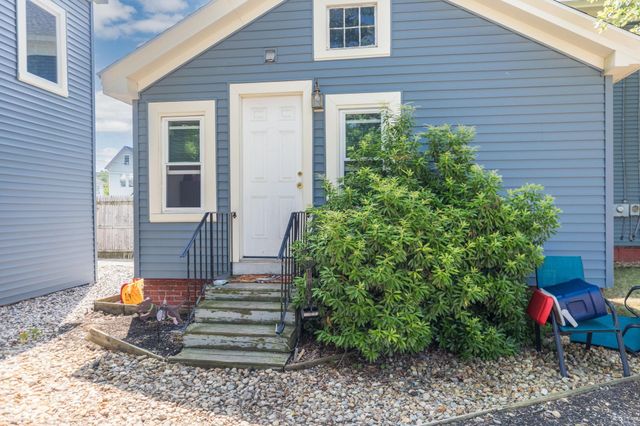 2 Pleasant Street, Rochester, NH 03867