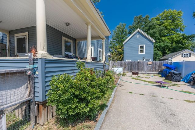 2 Pleasant Street, Rochester, NH 03867