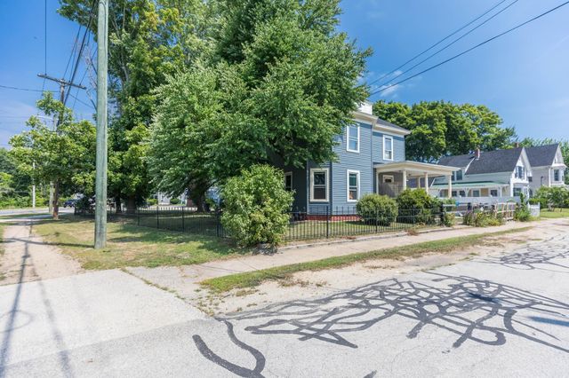 2 Pleasant Street, Rochester, NH 03867