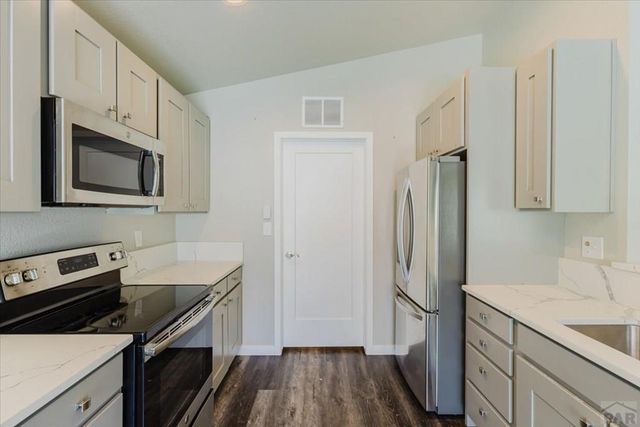 2210 Antelope Way, Pueblo, CO 81005