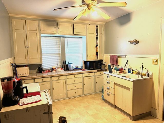 1401 20th Street, Rockford, IL 61104