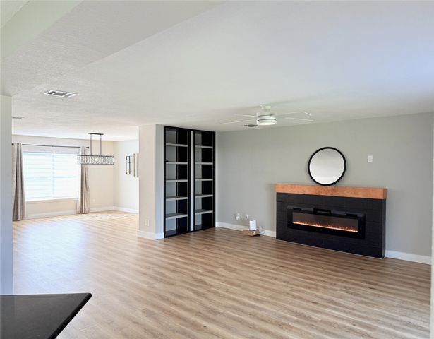 2312 Collington Drive, Roanoke, TX 76262