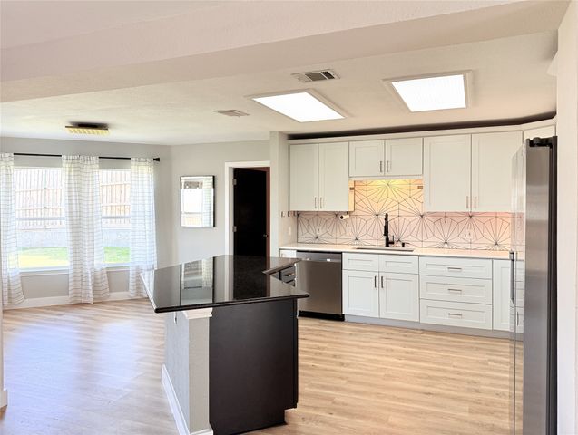 2312 Collington Drive, Roanoke, TX 76262