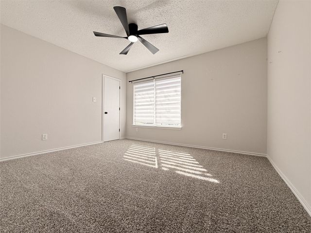 2312 Collington Drive, Roanoke, TX 76262