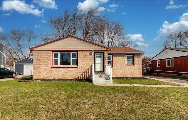 44 Dover Drive, West Seneca, NY 14224
