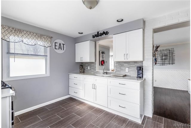 44 Dover Drive, West Seneca, NY 14224