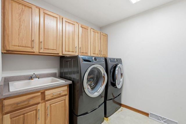 3650 Ice Age Drive, Madison, WI 53719