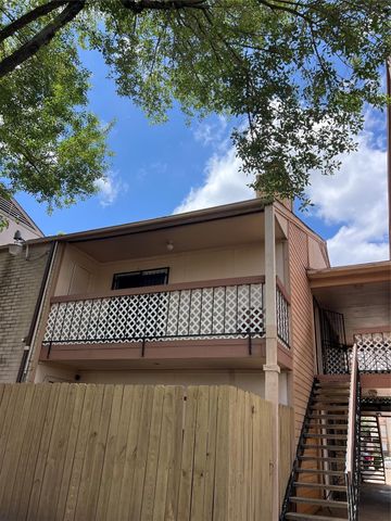 10203 Forum Park Drive 218, Houston, TX 77036