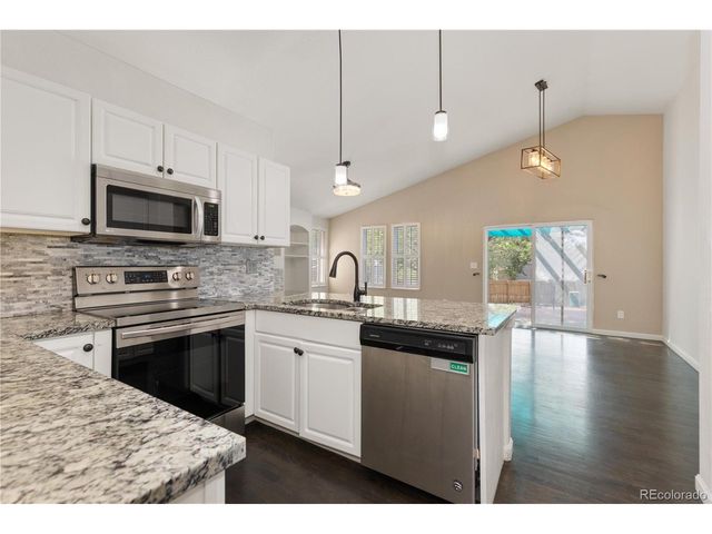 12181 Applewood Ct, Broomfield, CO 80020