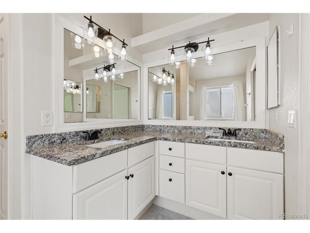 12181 Applewood Ct, Broomfield, CO 80020