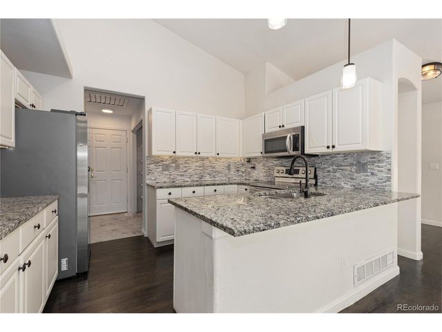 12181 Applewood Ct, Broomfield, CO 80020
