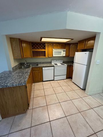 16402 N 31st Street 119, Phoenix, AZ 85032