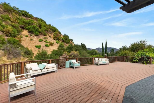 1433 El Rito, Glendale, CA 91208