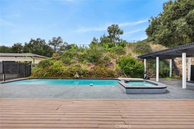 1433 El Rito, Glendale, CA 91208