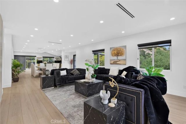 1433 El Rito, Glendale, CA 91208