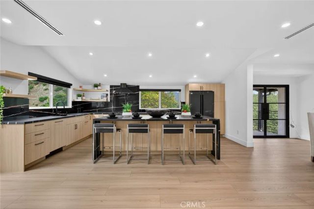 1433 El Rito, Glendale, CA 91208