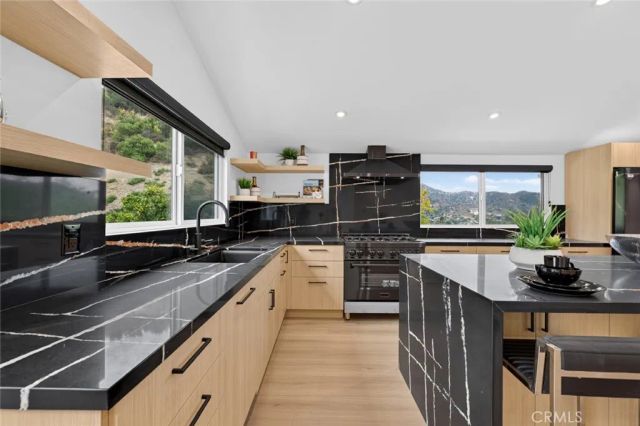 1433 El Rito, Glendale, CA 91208