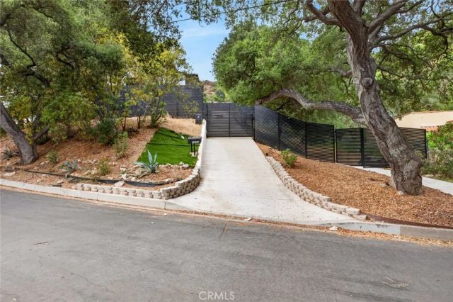 1433 El Rito, Glendale, CA 91208