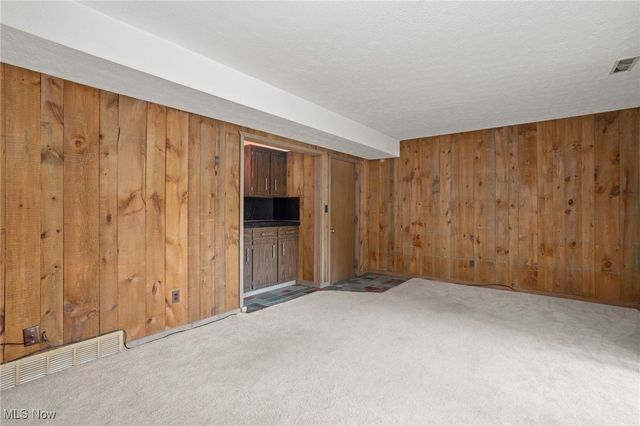 32145 Bainbridge Road, Solon, OH 44139