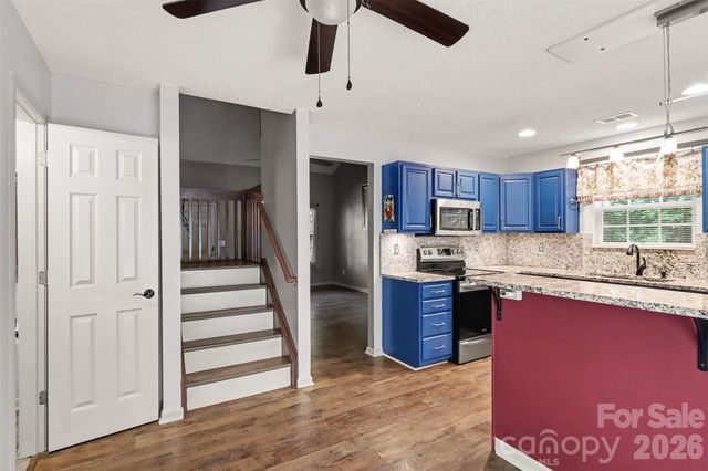 10150 Frosty Lane, Charlotte, NC 28216