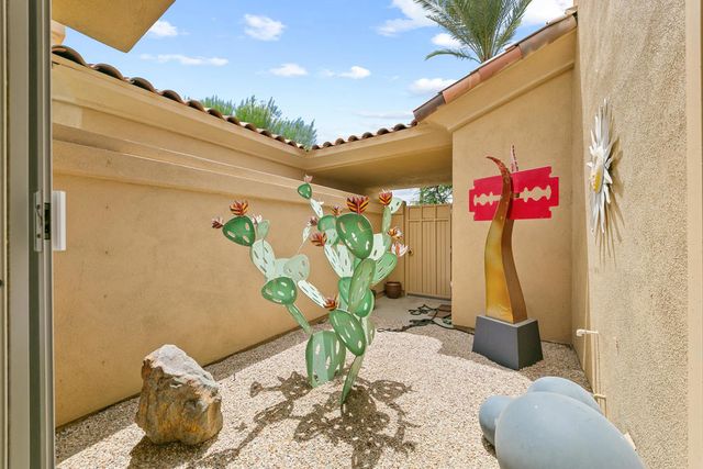 266 Eagle Dance Circle, Palm Desert, CA 92211