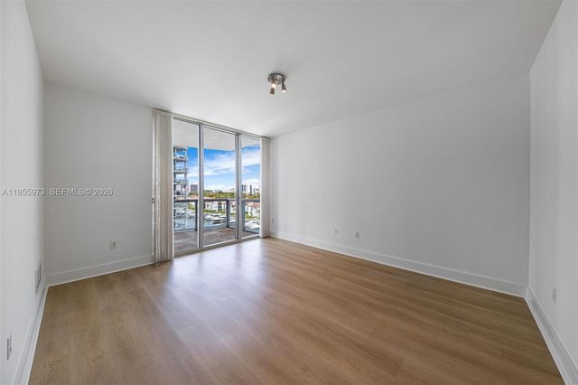 3131 NE 188th St 2-803, Aventura, FL 33180