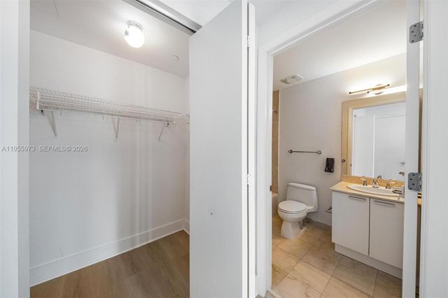 3131 NE 188th St 2-803, Aventura, FL 33180