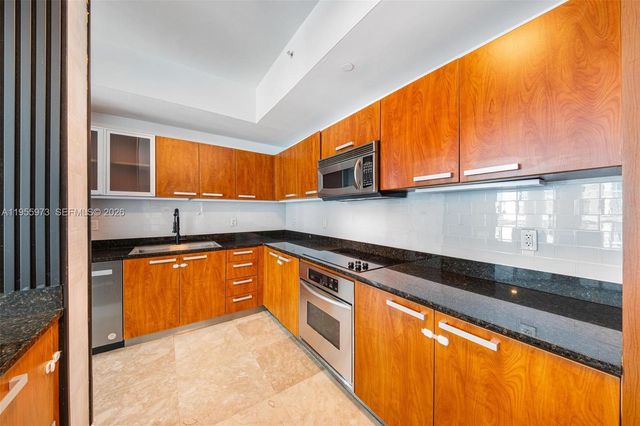 3131 NE 188th St 2-803, Aventura, FL 33180