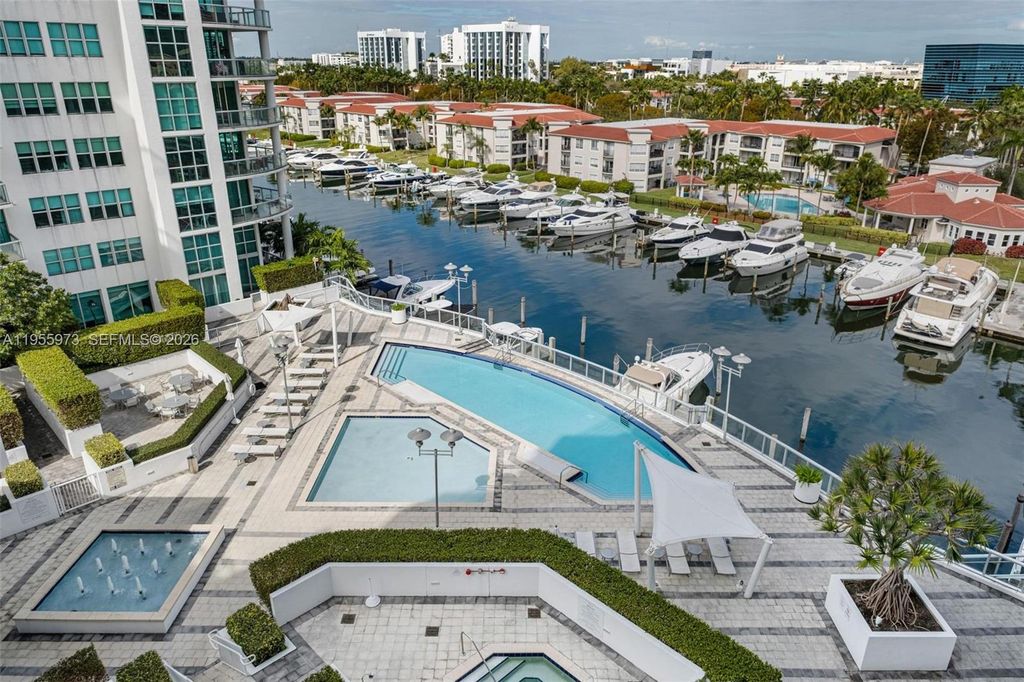 3131 NE 188th St 2-803, Aventura, FL 33180