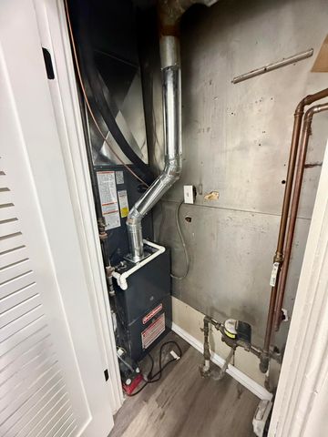 2517 E 22nd Place, Gary, IN 46407