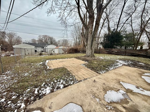 2517 E 22nd Place, Gary, IN 46407