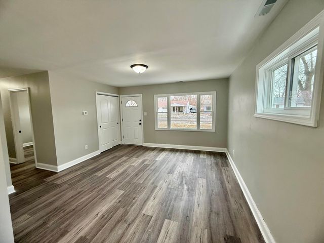 2517 E 22nd Place, Gary, IN 46407