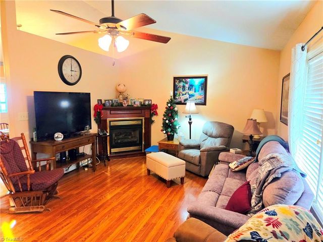 275 Raven Oak Drive, Wilkesboro, NC 28697