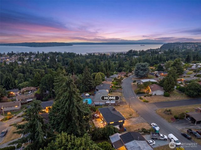 1803 S 232nd Street, Des Moines, WA 98198