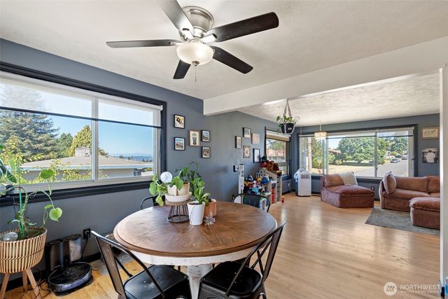 1803 S 232nd Street, Des Moines, WA 98198