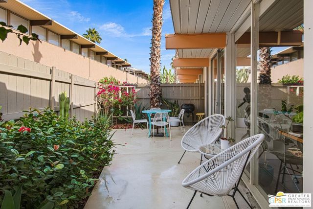 1111 E Palm Canyon Drive 301, Palm Springs, CA 92264