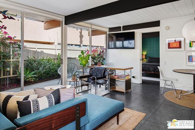 1111 E Palm Canyon Drive 301, Palm Springs, CA 92264