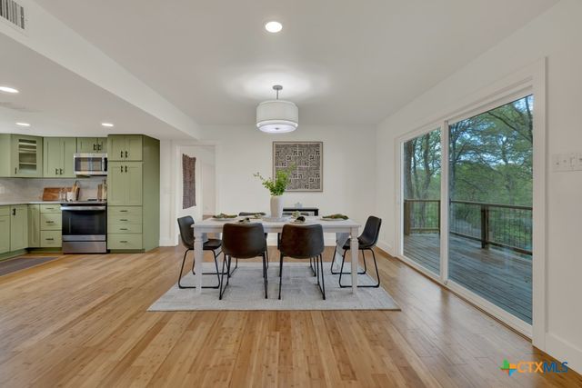 810 N Loop Street, San Marcos, TX 78666