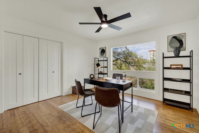 810 N Loop Street, San Marcos, TX 78666