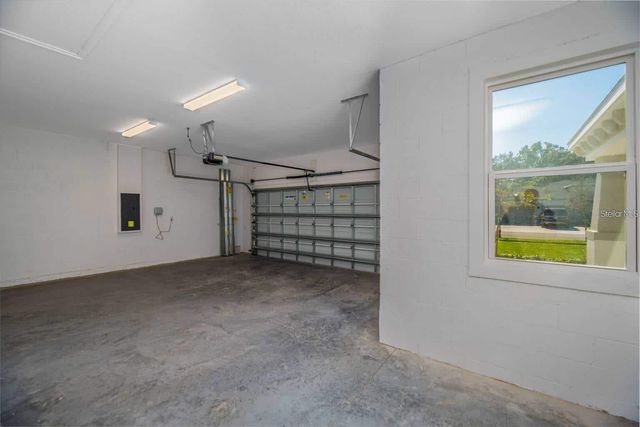 8340 NW 17TH CIRCLE, Ocala, FL 34475