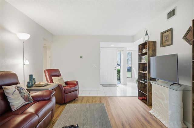 31 OXFORD LANE, Palm Coast, FL 32137