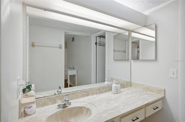 31 OXFORD LANE, Palm Coast, FL 32137