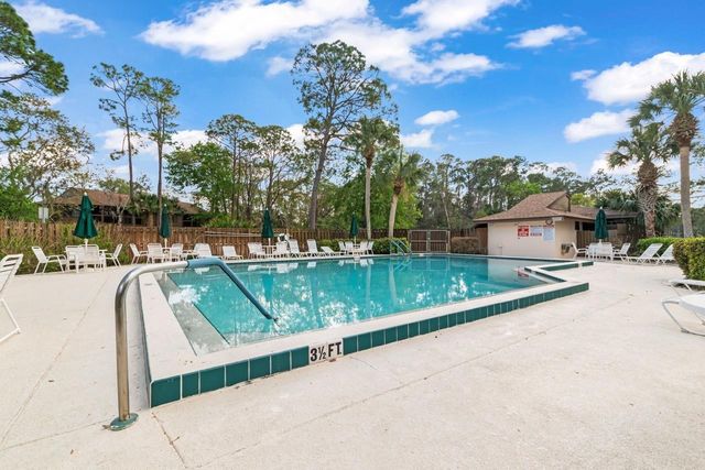 31 OXFORD LANE, Palm Coast, FL 32137