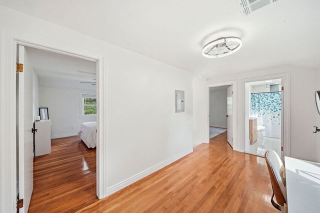 856 Newport Ave, Attleboro, MA 02703