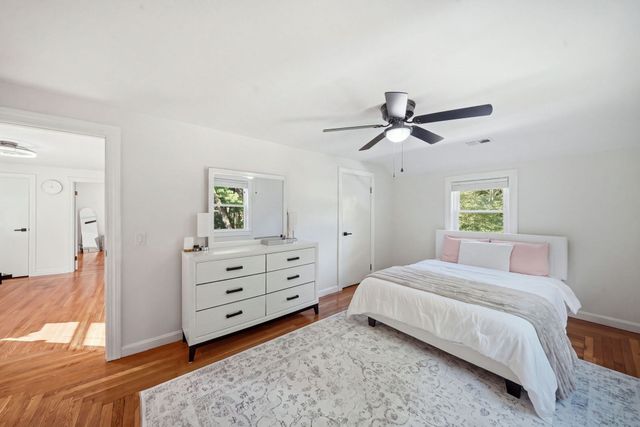 856 Newport Ave, Attleboro, MA 02703