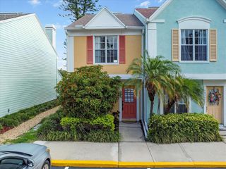 3349 W WYOMING CIRCLE 3349, Tampa, FL 33611