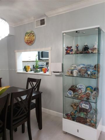 11800 SW 18th St 327-4, Miami, FL 33175