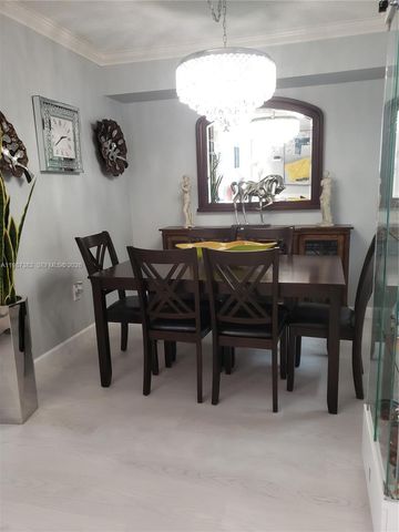 11800 SW 18th St 327-4, Miami, FL 33175